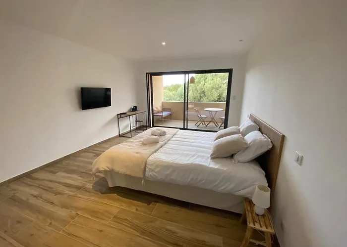 Casa Josephine Bed and Breakfast